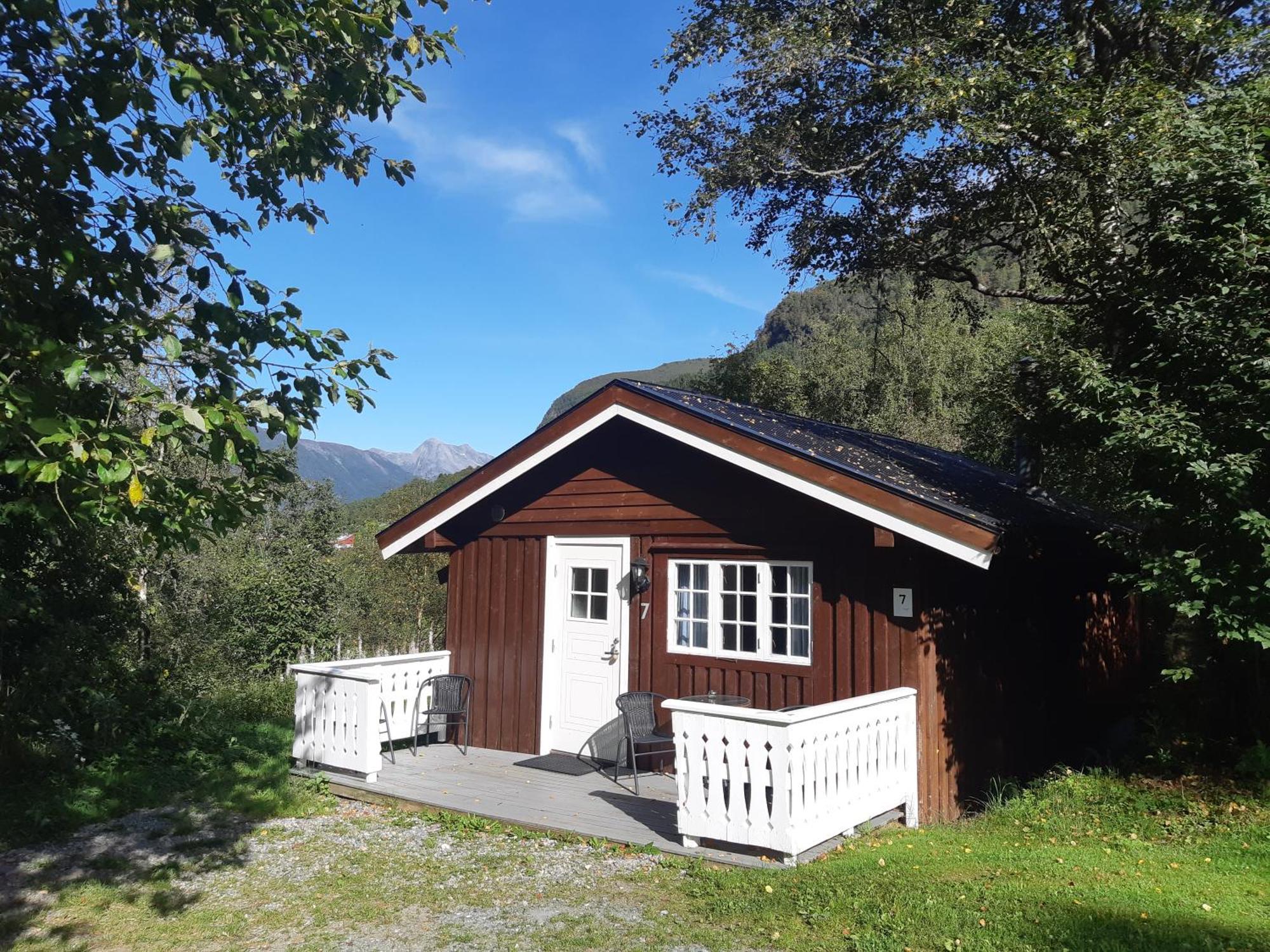 Eidsdal Camping Og Feriehus Εξωτερικό φωτογραφία